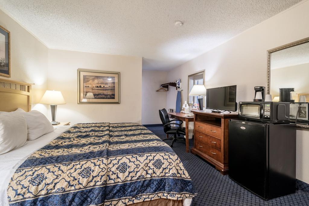 Red Carpet Inn & Suites Albany Airport Άλμπανι Εξωτερικό φωτογραφία
