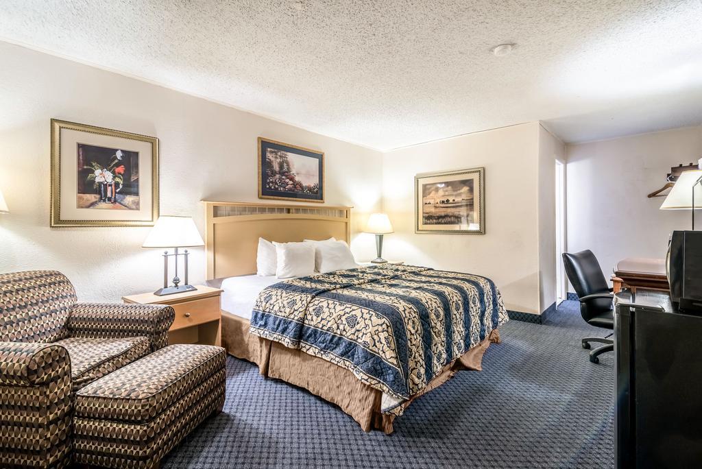Red Carpet Inn & Suites Albany Airport Άλμπανι Εξωτερικό φωτογραφία